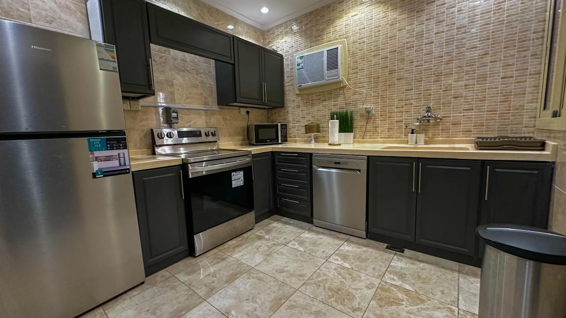 Spacious 3-Bedroom Retreat In Batha Quraish Mecca