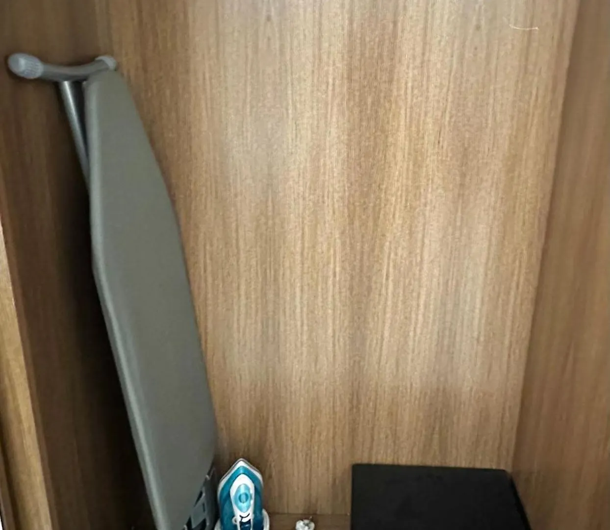 Apartment Spacious 3-Bedroom Retreat In Batha Quraish Mecca Saudi Arabia